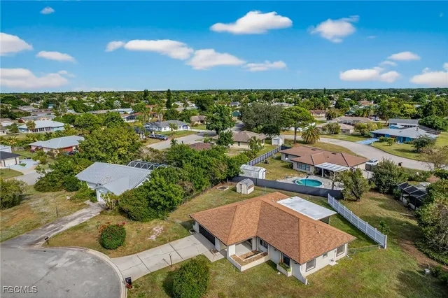 $329,000 | 203 Tree Swallow Court, Lehigh Acres, FL 33936