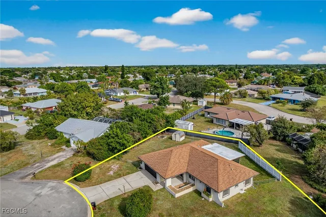 $329,000 | 203 Tree Swallow Court, Lehigh Acres, FL 33936