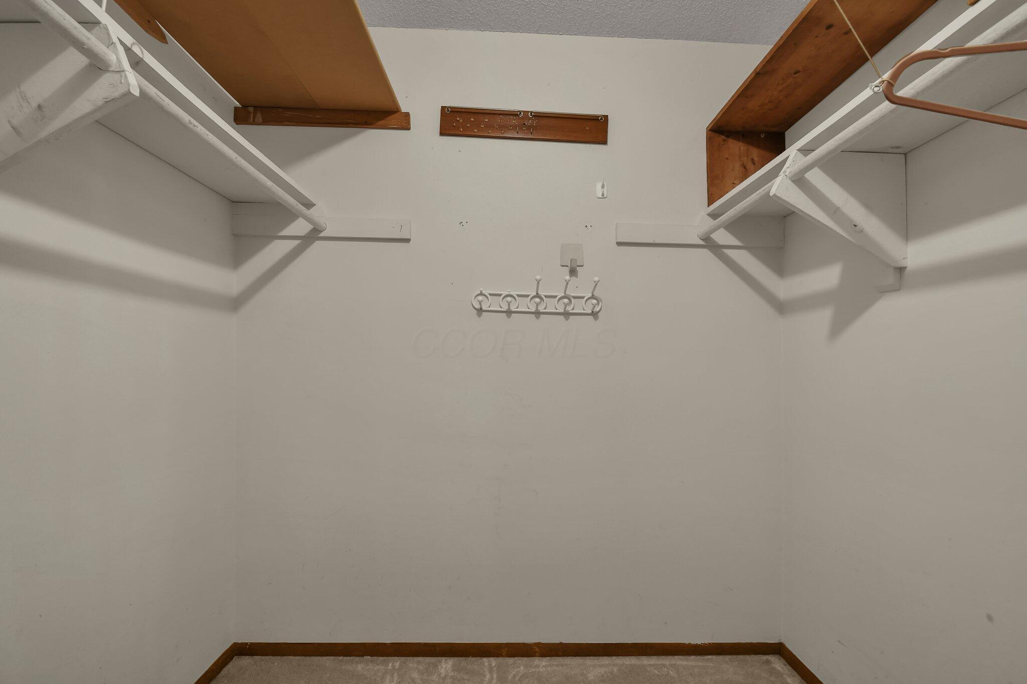 1607 McNaughten Road Columbus, OH 43232 - Photo 18 of 38 20-web-or-mls-1607-mcnaughten-rd