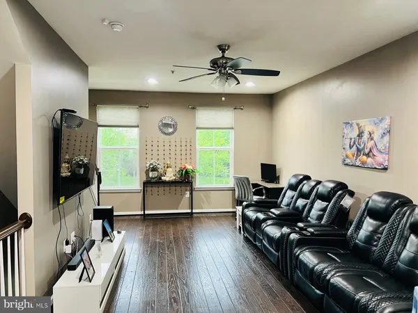 $3,100 | 25025 Coats Square, Aldie, VA 20105