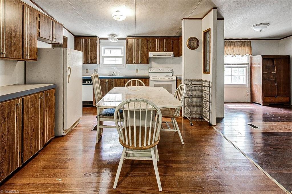 181 Emerson Cook Road Pittsboro, NC 27312 - Photo 12 of 34 Gallery Image 12