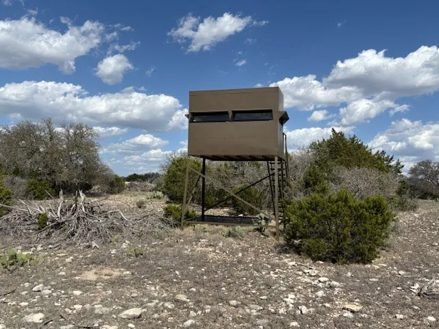 $749,900 | 141 SD 73510, Rocksprings, TX 78880