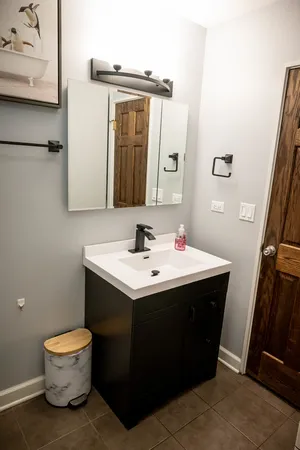 $369,000 | 340 East Drake Avenue, Addison, IL 60101