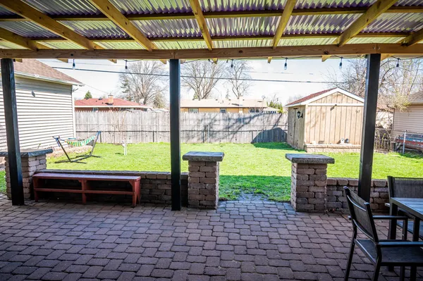 $369,000 | 340 East Drake Avenue, Addison, IL 60101