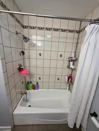 $369,000 | 340 East Drake Avenue, Addison, IL 60101