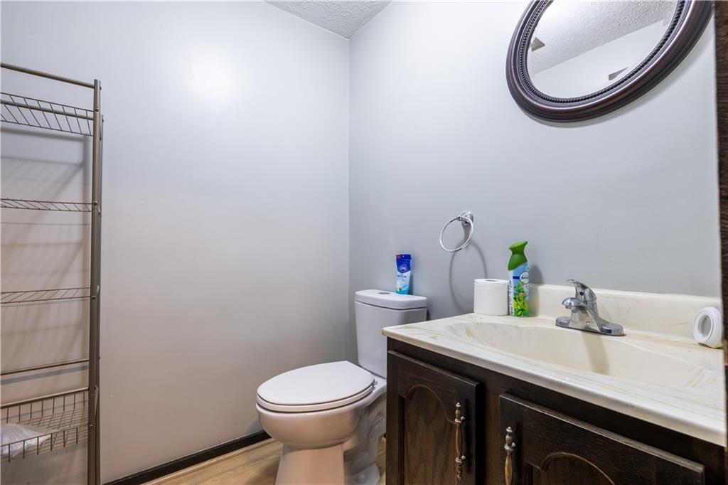 2209 North Leonard Road St. Joseph, MO 64506 - Photo 32 of 48