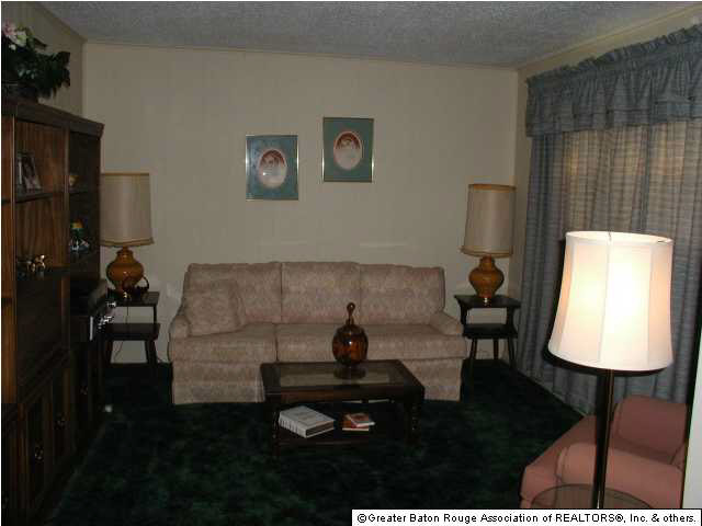 1479 Curtis Street Baton Rouge, LA 70807 - Photo 3 of 9 Gallery Image 3