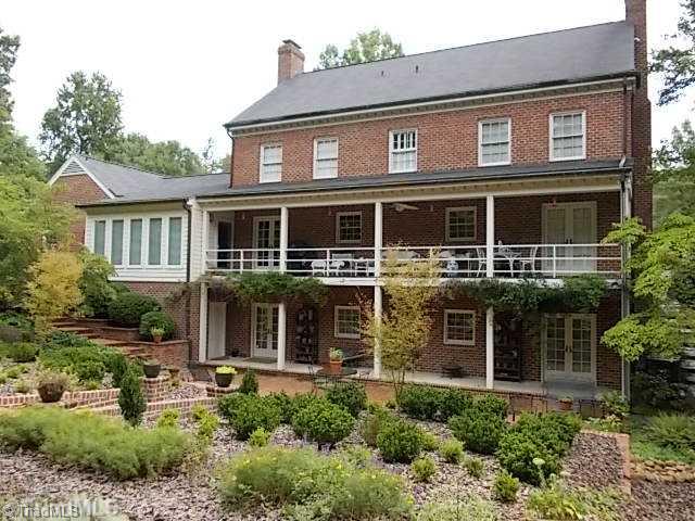 1403 Heathcliff Road High Point, NC 27262 - Photo 2 of 16 Exterior Back.
