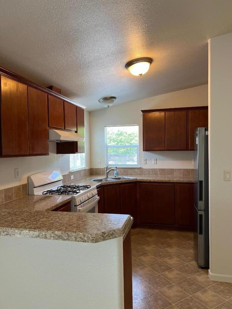 356 Reservation Road, Unit 93 Marina, CA 93933 - Photo 6 of 12 Gallery Image 6