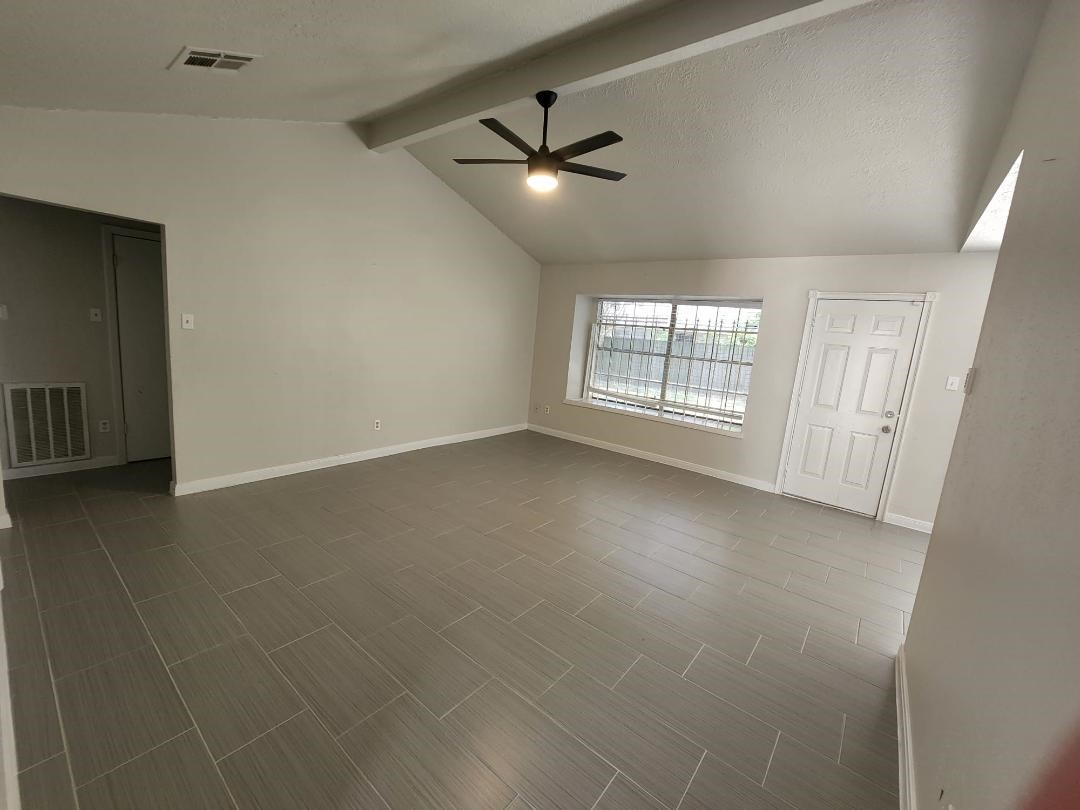 4865 Beechaven Street Houston, TX 77053 - Photo 4 of 14