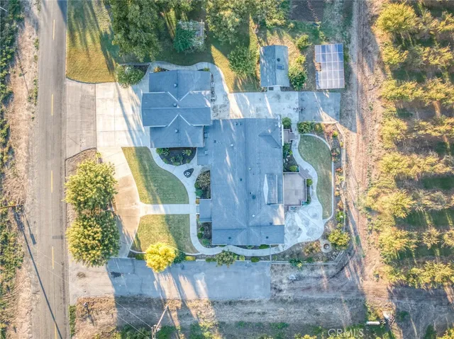 $729,999 | 8646 Cairo Avenue, Laton, CA 93242