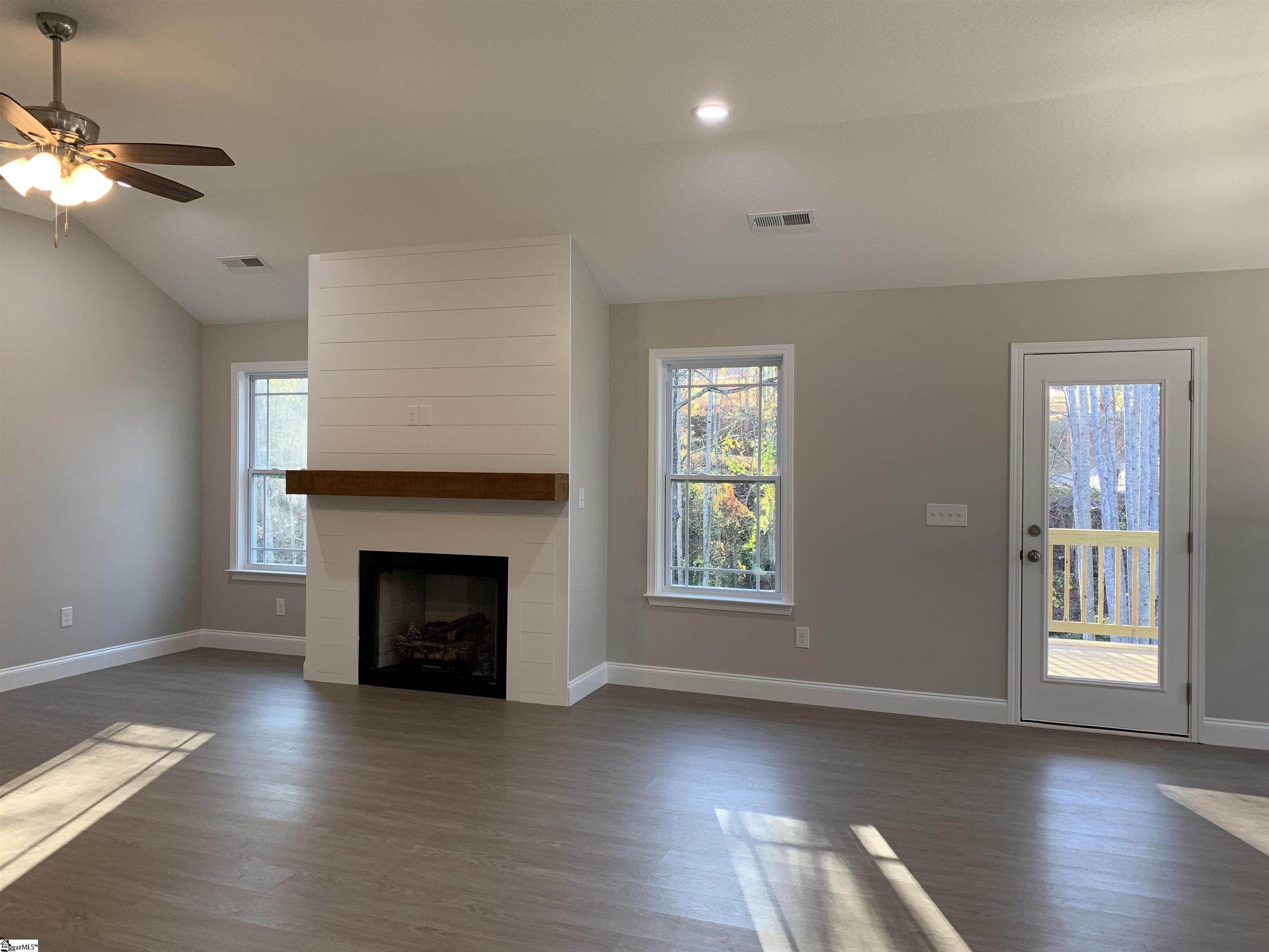 235 Bird Mountain Road Landrum, SC 29356 - Photo 10 of 18