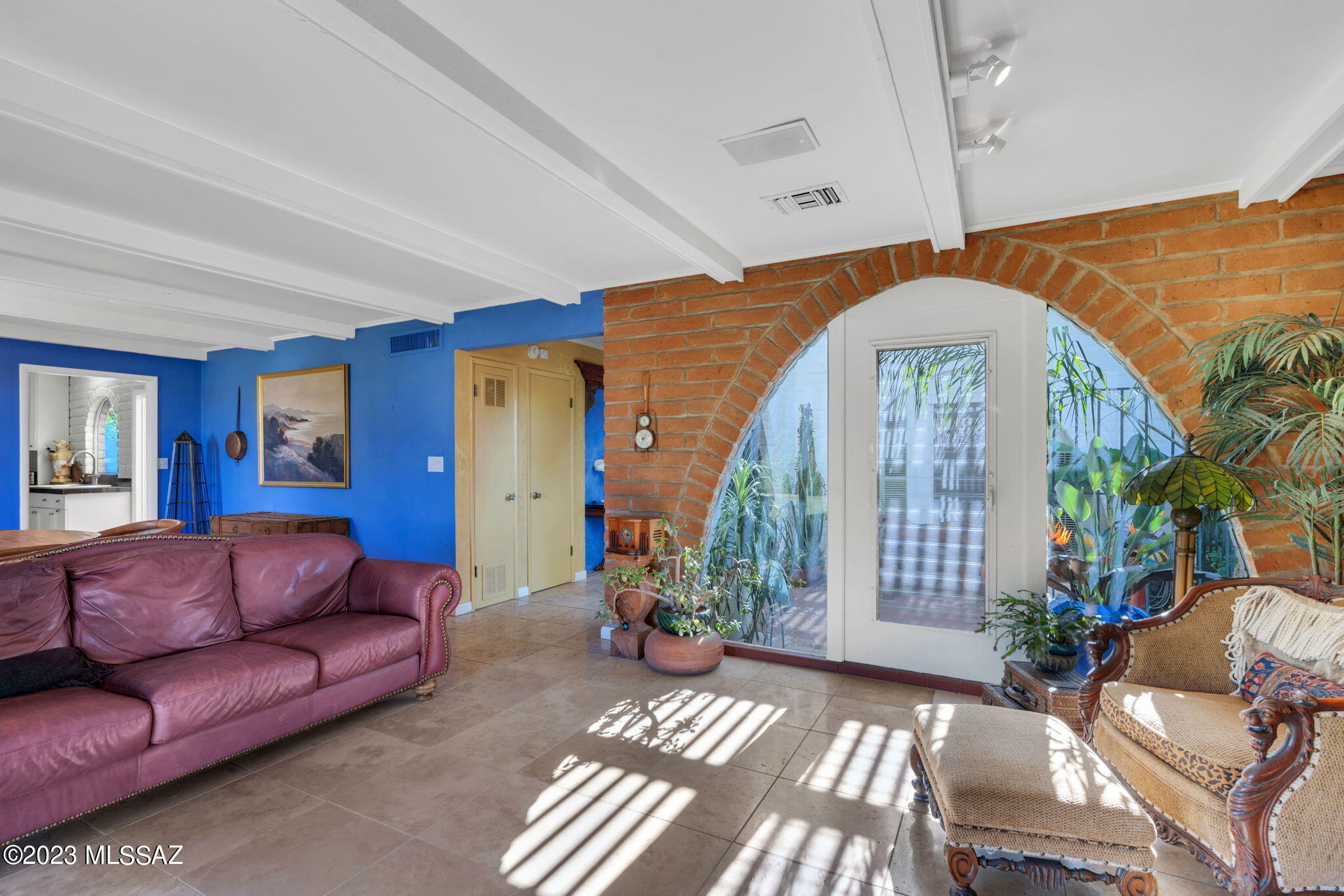 636 West Roller Coaster Road Tucson, AZ 85704 - Photo 5 of 41
