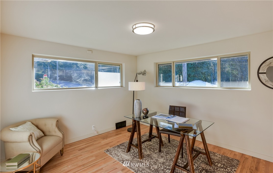 4026 Southwest Director Street Seattle, WA 98136 - Photo 8 of 22 Gallery Image 8