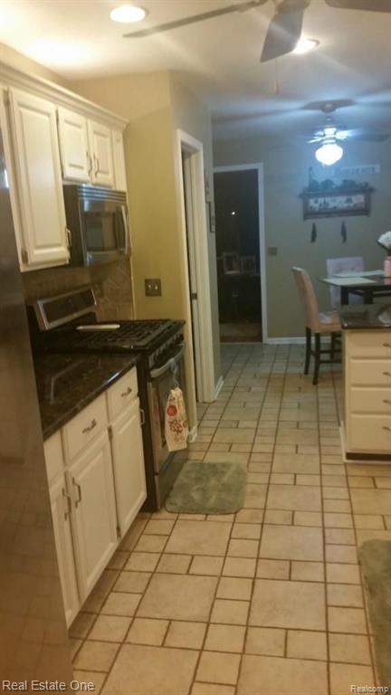 1220 Ruby Avenue Rochester Hills, MI 48309 - Photo 8 of 32