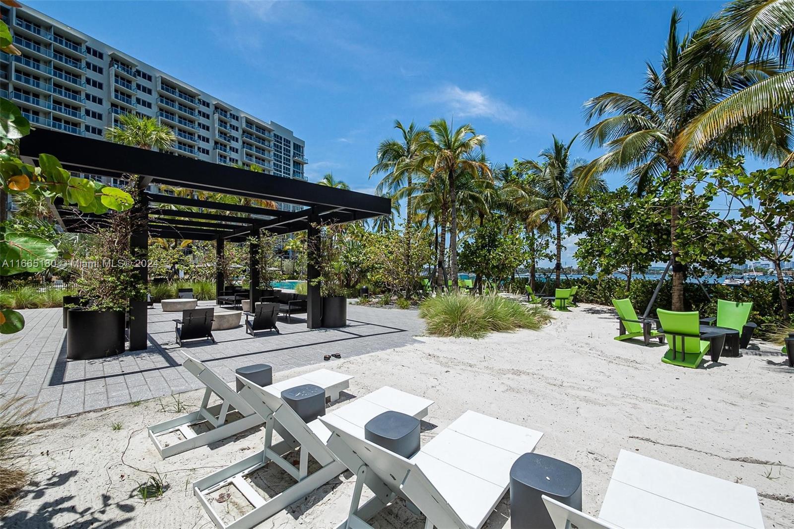 1500 Bay Road, Unit 1174S Miami Beach, FL 33139 - Photo 27 of 44 Gallery Image 27