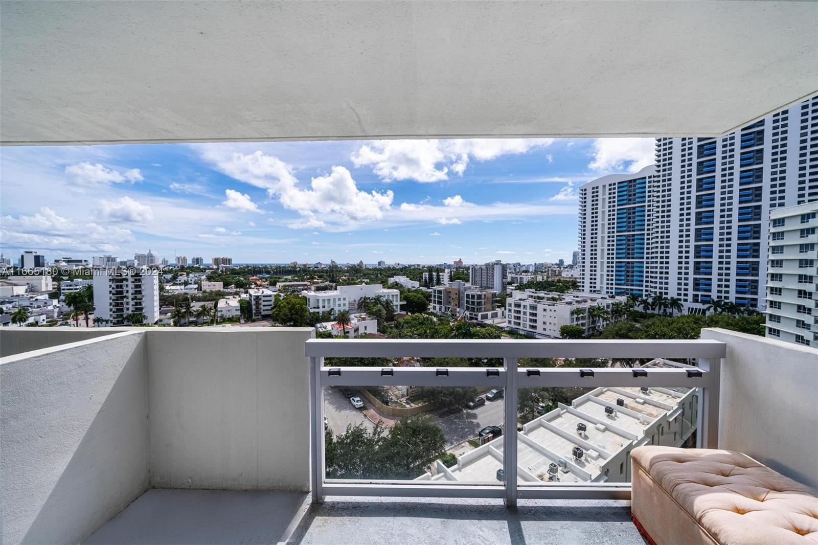 1500 Bay Road, Unit 1174S Miami Beach, FL 33139 - Photo 4 of 44 Gallery Image 4