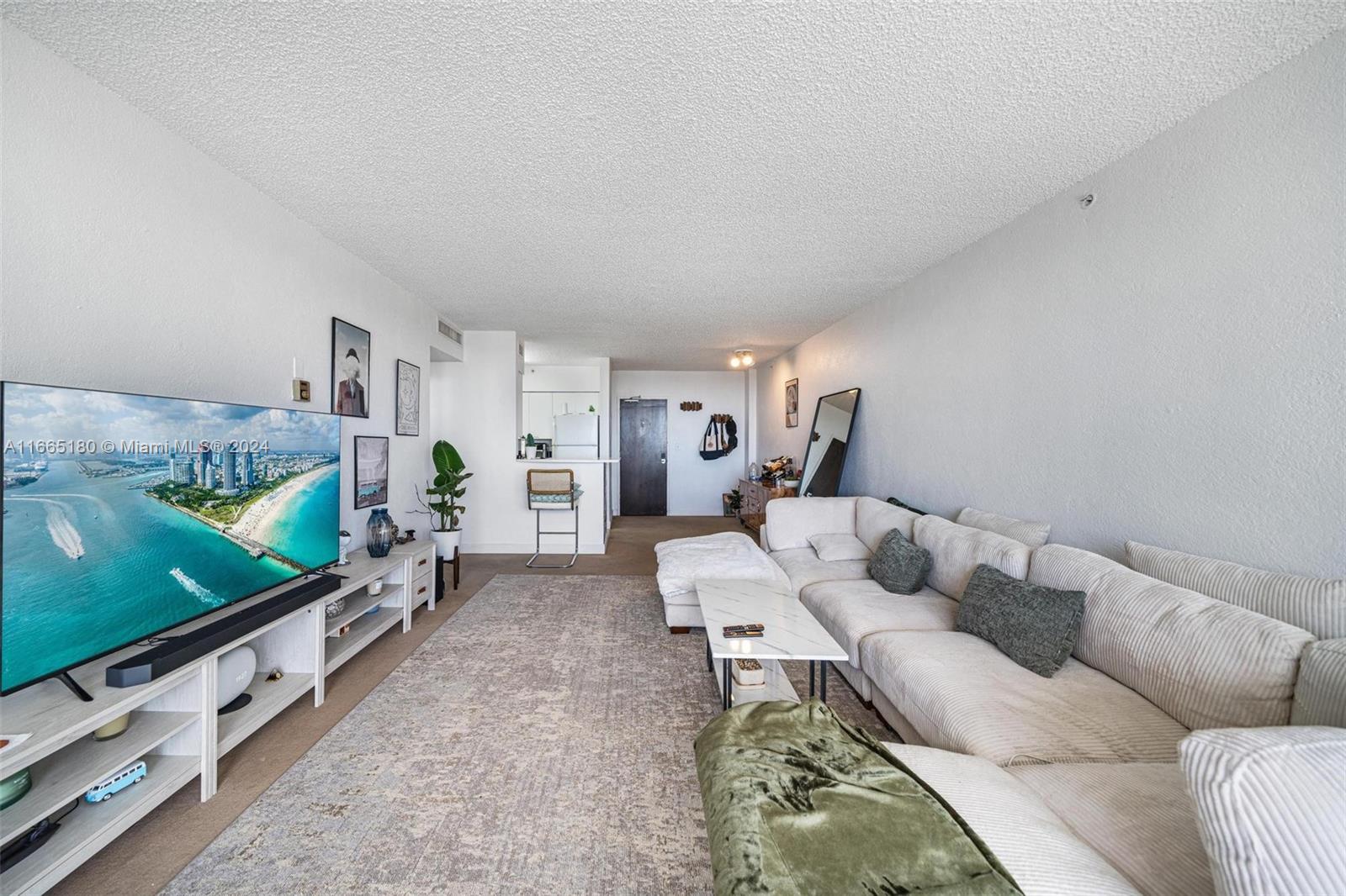 1500 Bay Road, Unit 1174S Miami Beach, FL 33139 - Photo 5 of 44 Gallery Image 5