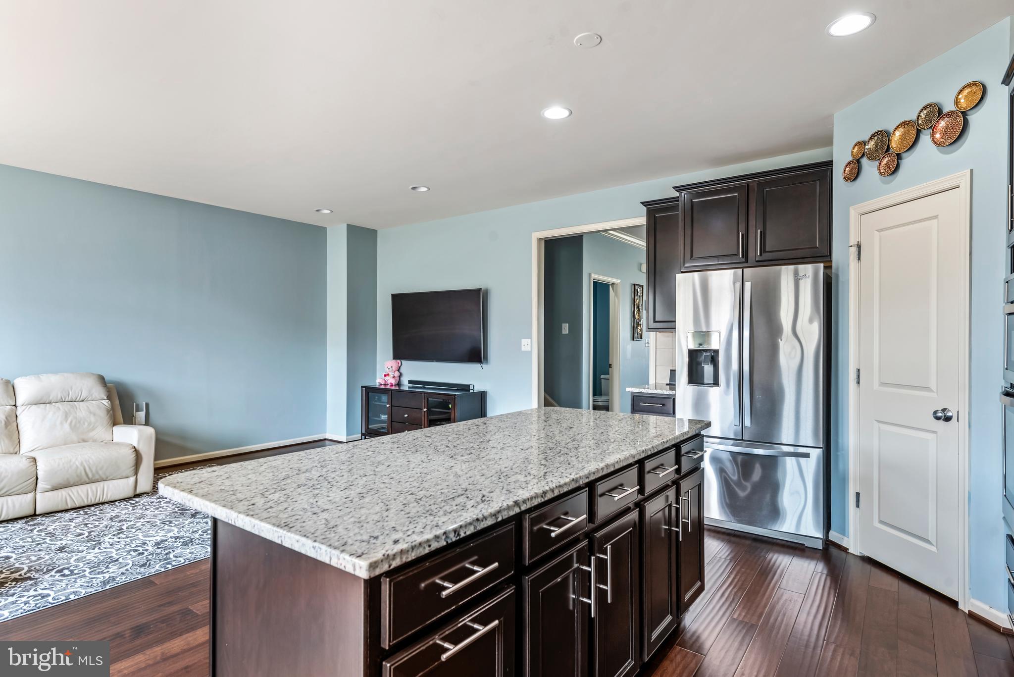 23638 Sailfish Square Brambleton, VA 20148 - Photo 9 of 50