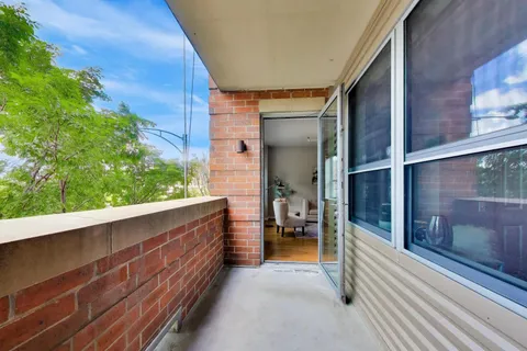 $499,500 | 437 West Division Street, Unit 303, Chicago, IL 60610