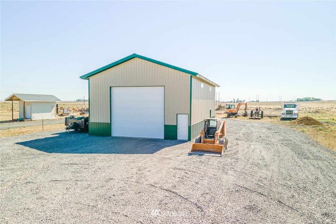 2377 12.8 Road Northwest Ephrata, WA 98823 - Photo 3 of 14 Gallery Image 3