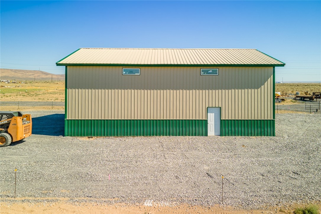 2377 12.8 Road Northwest Ephrata, WA 98823 - Photo 6 of 14 Gallery Image 6