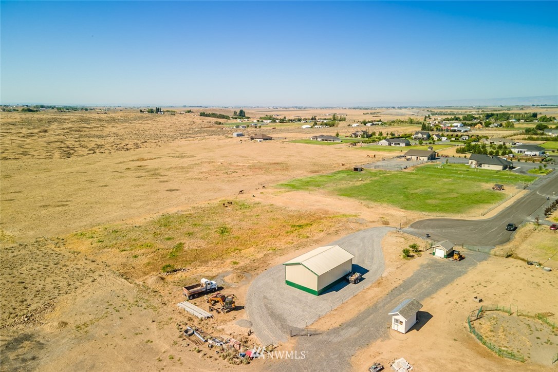 2377 12.8 Road Northwest Ephrata, WA 98823 - Photo 8 of 14 Gallery Image 8