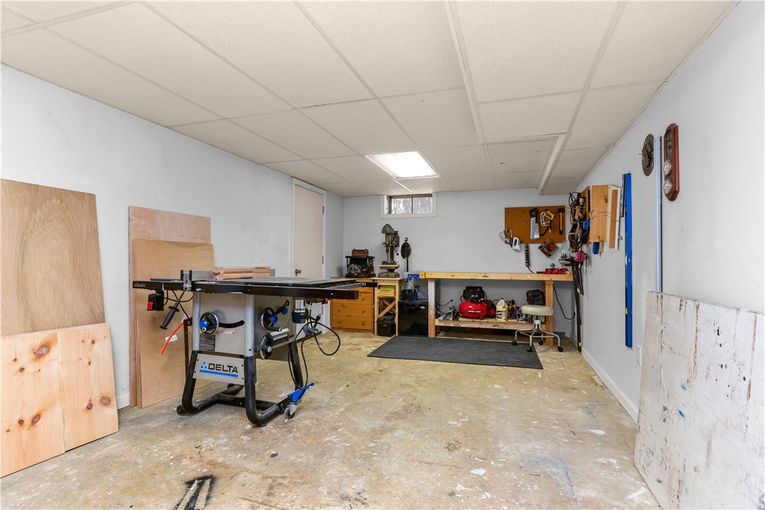 404 Newcomb Road North Kingstown, RI 02852 - Photo 28 of 44 Gallery Image 28