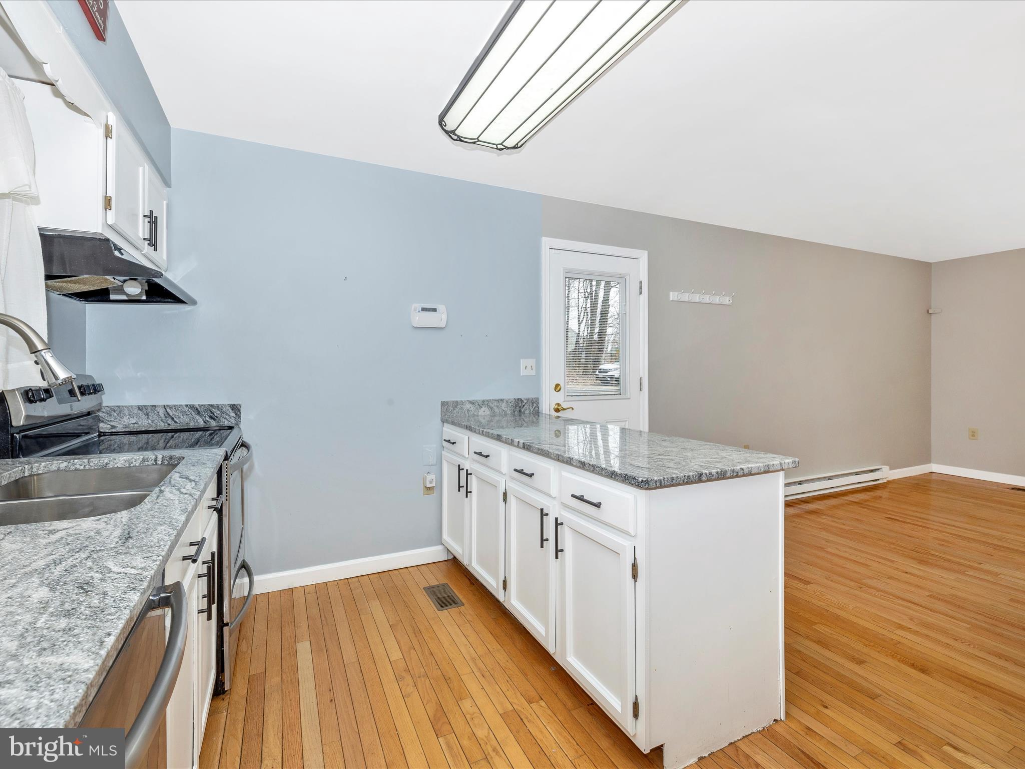 14108 Peddicord Road Mount Airy, MD 21771 - Photo 14 of 43 Lots of counter space