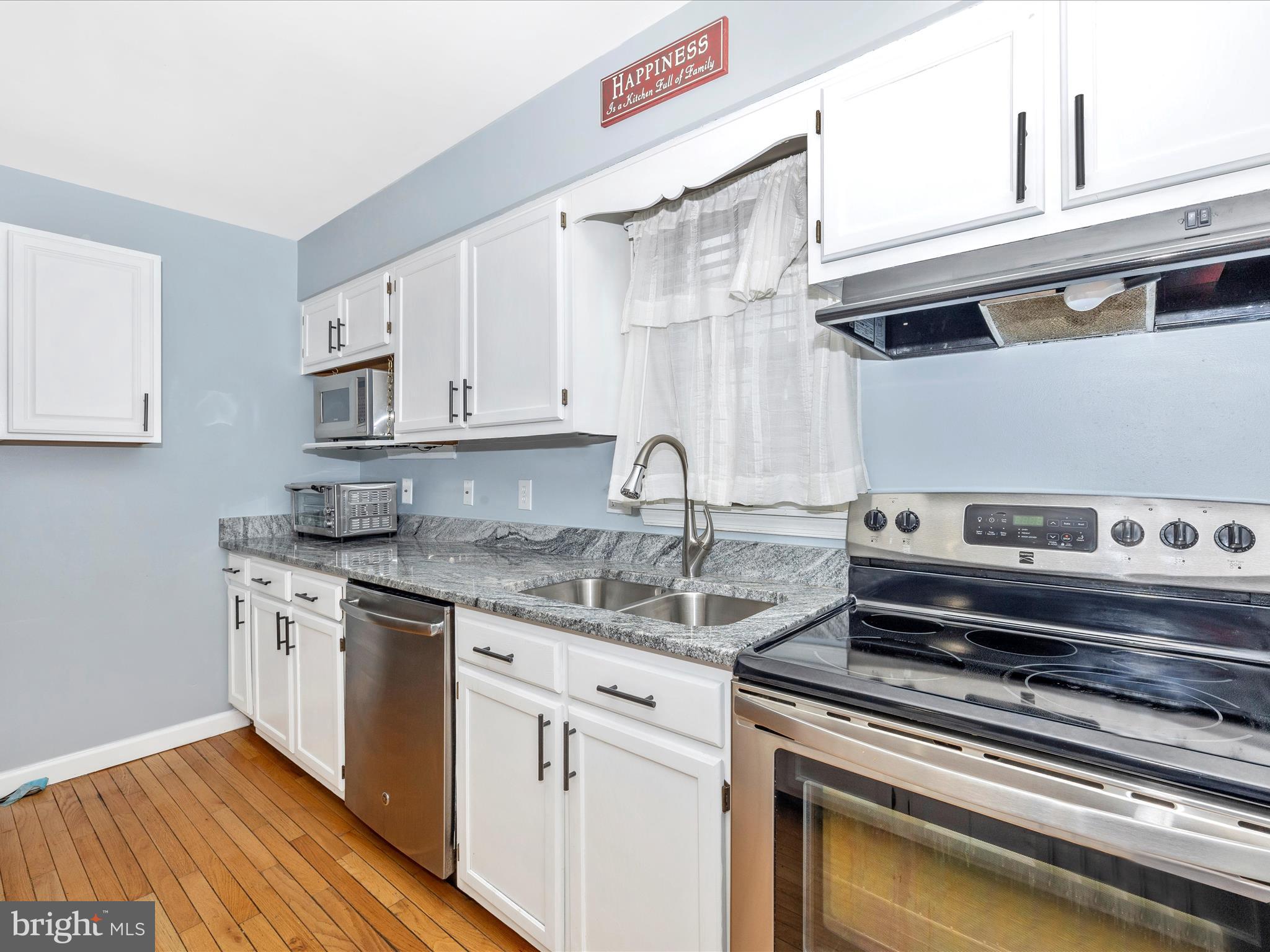 14108 Peddicord Road Mount Airy, MD 21771 - Photo 15 of 43 Kitchen
