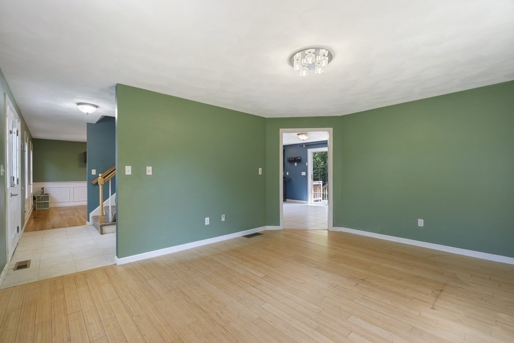 6 Chestnut Way Methuen, MA 01844 - Photo 11 of 42 Gallery Image 11