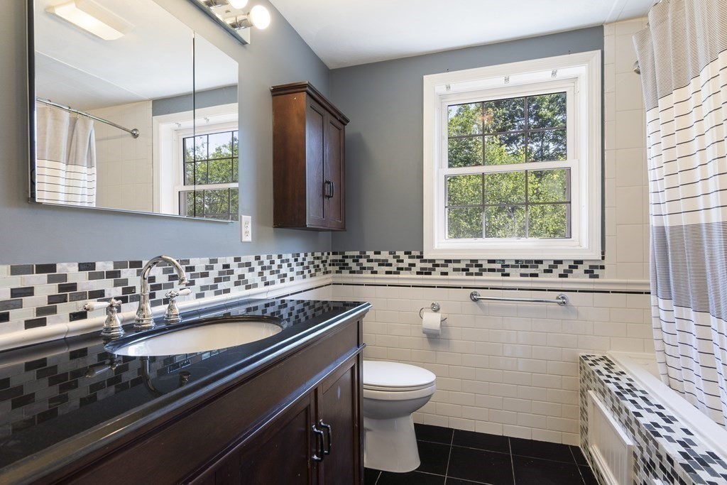 6 Chestnut Way Methuen, MA 01844 - Photo 21 of 42 Gallery Image 21