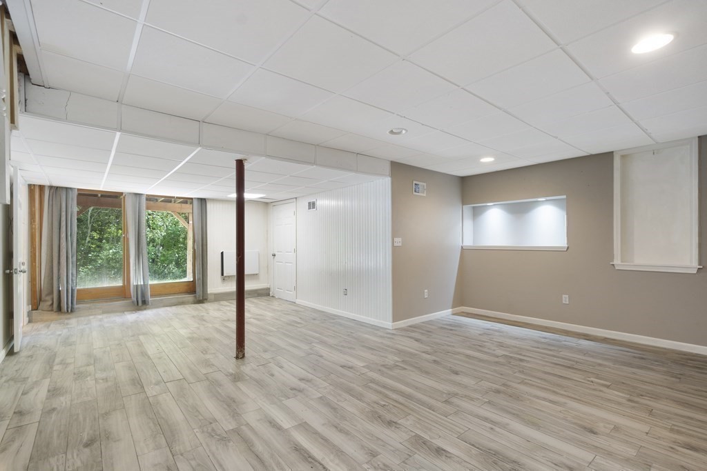6 Chestnut Way Methuen, MA 01844 - Photo 27 of 42 Gallery Image 27