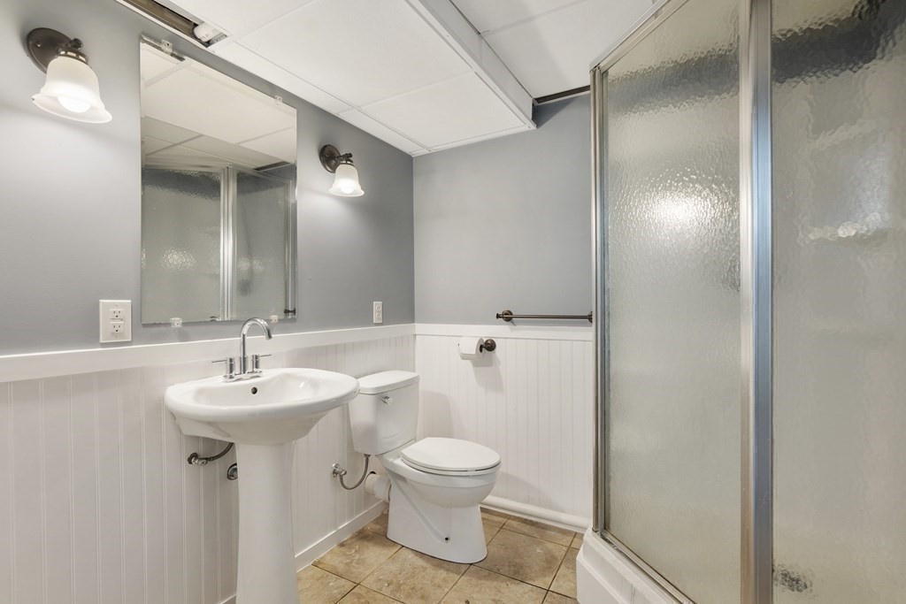 6 Chestnut Way Methuen, MA 01844 - Photo 28 of 42 Gallery Image 28