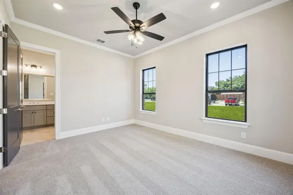 $629,000 | 305 Sunset Lane, Unit 104, Fort Worth, TX 76114