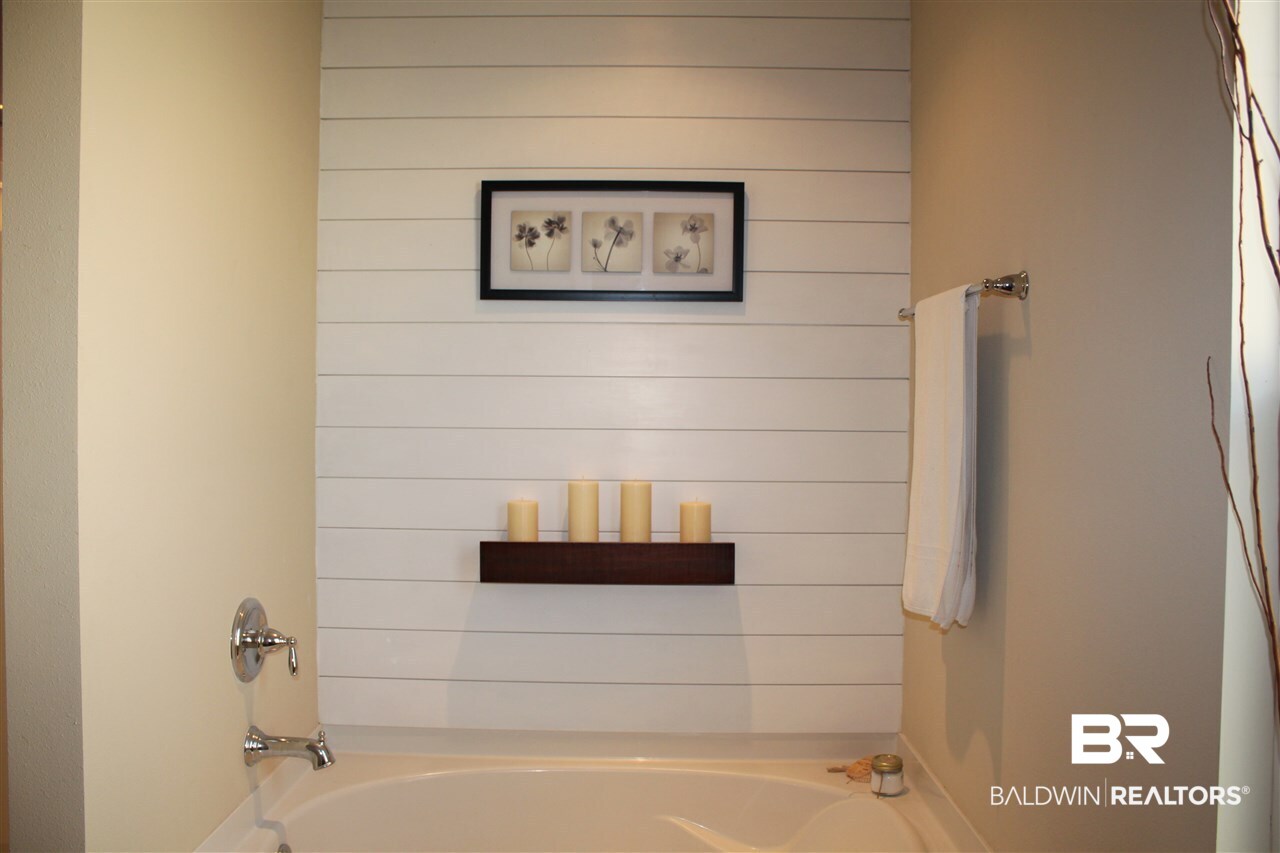 6951 Crimson Ridge Street Gulf Shores, AL 36542 - Photo 24 of 33 Master Bath
