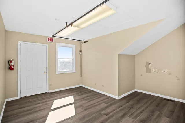 $395,000 | 1203 Lisle Place, Lisle, IL 60532