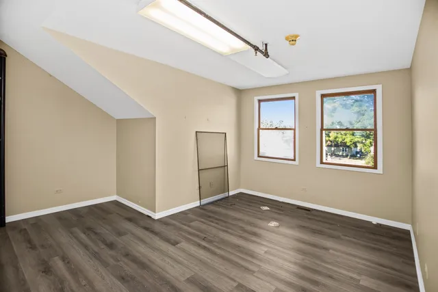 $395,000 | 1203 Lisle Place, Lisle, IL 60532