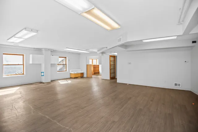 $395,000 | 1203 Lisle Place, Lisle, IL 60532