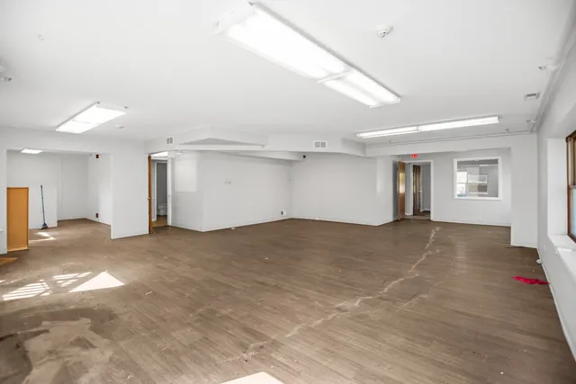 $395,000 | 1203 Lisle Place, Lisle, IL 60532