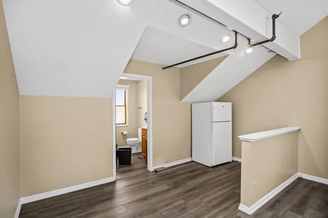 $395,000 | 1203 Lisle Place, Lisle, IL 60532