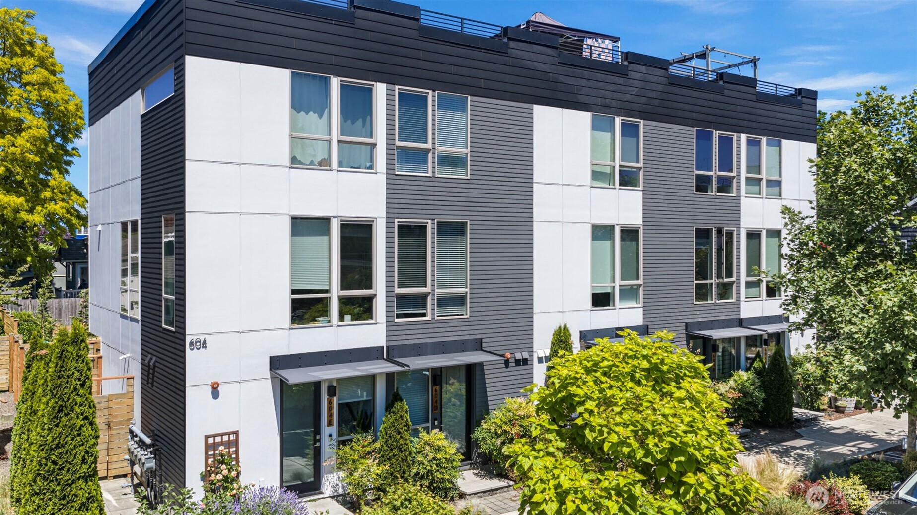 604 Northwest 77th Street, Unit D Seattle, WA 98117 - Photo 3 of 30