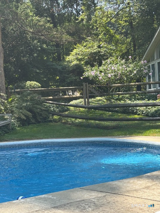 340 Sturges Ridge Road Wilton, CT 06897 - Photo 40 of 40 a view of a yard