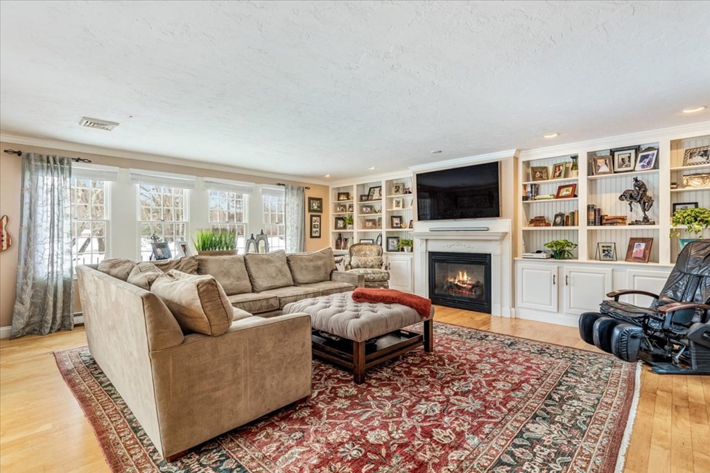 58 Misty Meadow Road Pembroke, MA 02359 - Photo 18 of 41