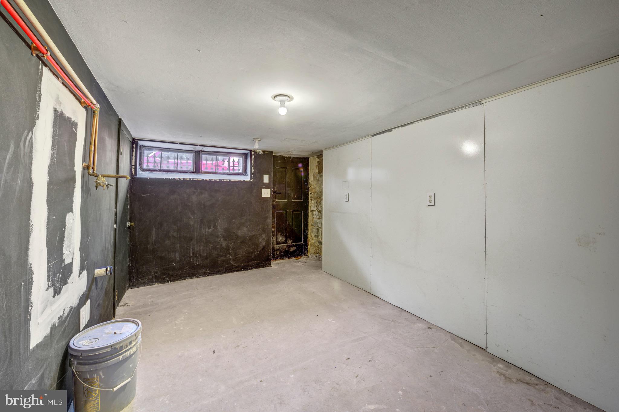 207 Jackson Street Trenton, NJ 08611 - Photo 34 of 37 a view of an empty room