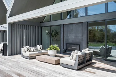 $5,395,000 | 9 Margarets Drive, Shelter Island, NY 11964