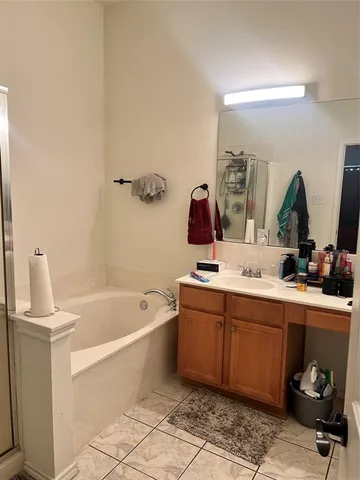 $2,600 | 1158 Beechwood Lane, Cedar Hill, TX 75104