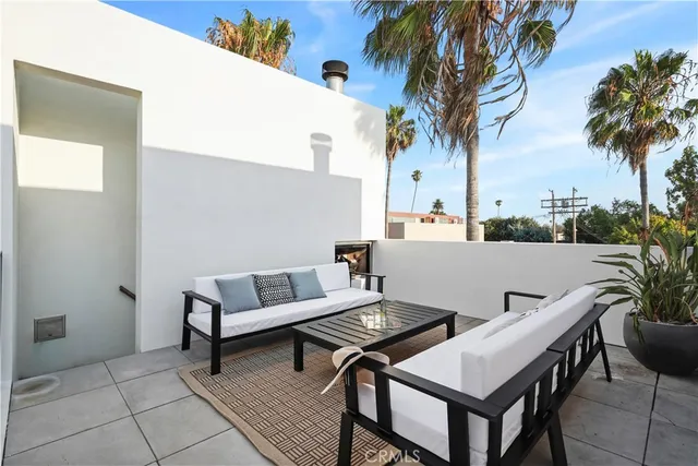 $2,199,000 | 1121 Abbot Kinney Boulevard, Unit 3, Venice, CA 90291