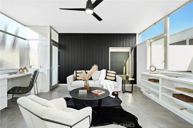 $2,199,000 | 1121 Abbot Kinney Boulevard, Unit 3, Venice, CA 90291