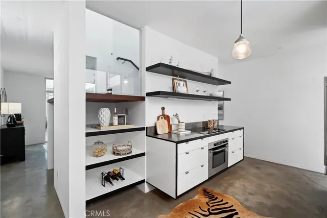 $2,199,000 | 1121 Abbot Kinney Boulevard, Unit 3, Venice, CA 90291